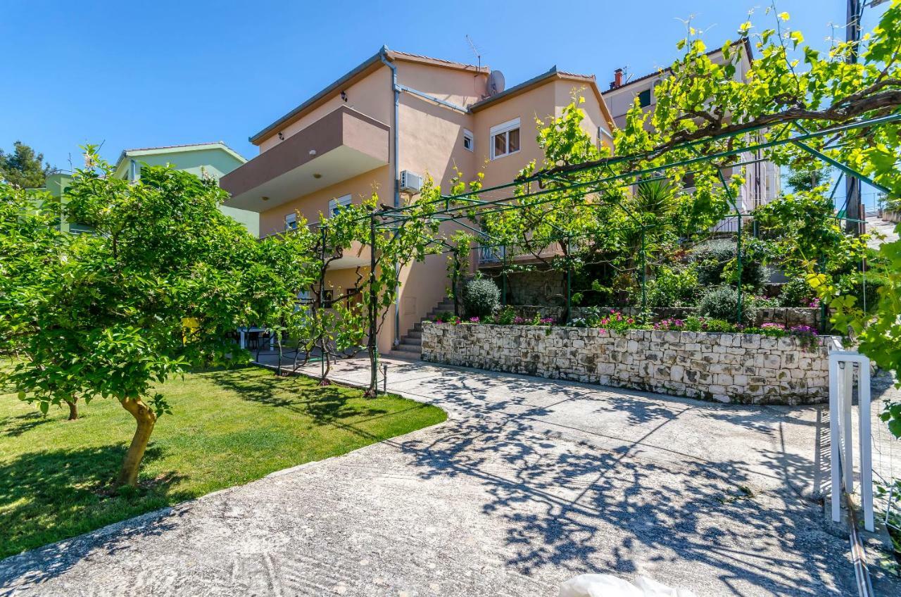 Apartments Tonka Округ-Доньи Экстерьер фото